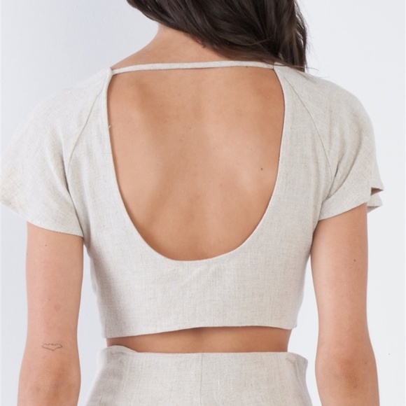 Oatmeal Beige Open Back Crop Top - Picture 3 of 9